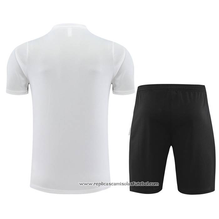 Fato de Treino
 Paris Saint-Germain 2023-2024 Manga Curta
 Branco
 - Calcas Curta
